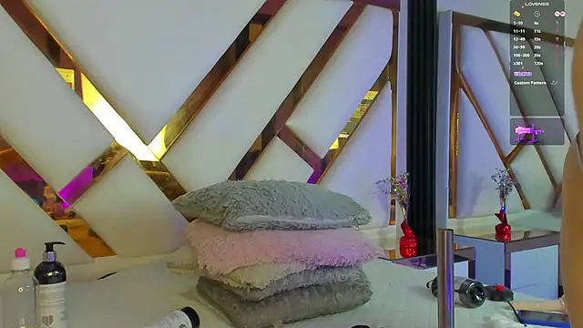 Niicolle Evanss online show from February 2026 07:55:02 PM