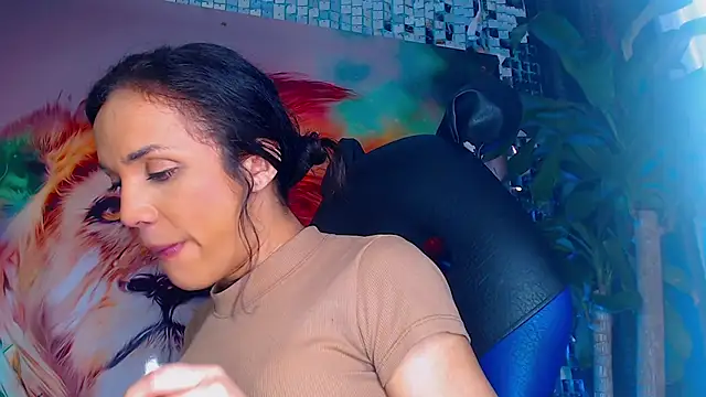 Cristal Gem1 online show from December 2025 12:32:02 PM