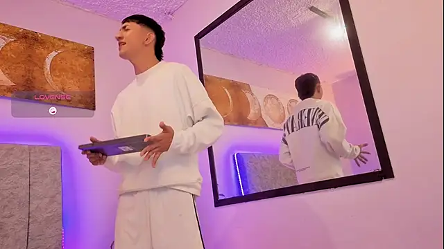 oliver mr  online show from November 2025 08:47:01 AM