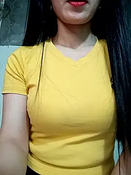 Snapshot of Vyvyy06 chatting on November 2025 12:52:01 PM Vyvyy06 online show from November 2025 12:52:01 PM