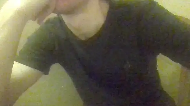 Snapshot of your_boy_toy18 chatting on September 2025 04:34:02 AM your boy toy18 online show from September 2025 04:34:02 AM