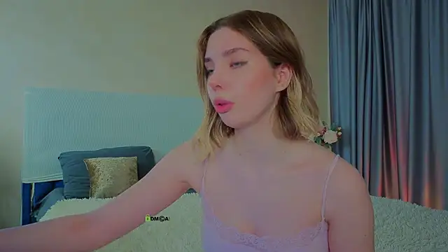  sophielov online show from May 2026 08:05:01 PM