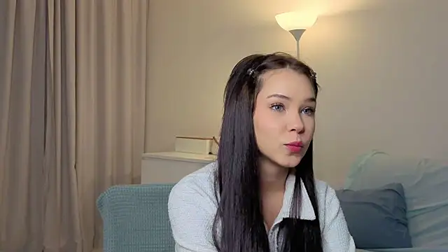 slyshypie online show from October 2025 01:31:02 PM