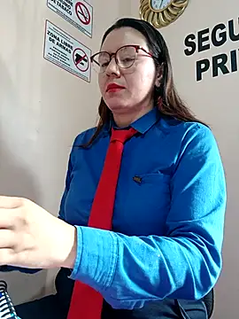 Hannah-colx online show from November 2025 01:32:01 PM