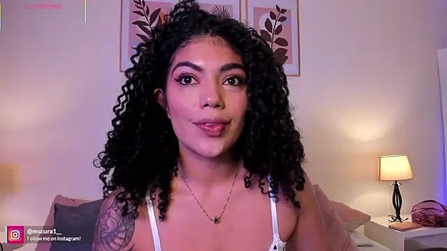 Snapshot of miss_curazao chatting on June 2026 01:26:02 PM miss curazao online show from June 2026 01:26:02 PM