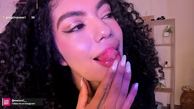 Snapshot of miss_curazao chatting on June 2026 12:53:01 PM miss curazao online show from June 2026 12:53:01 PM