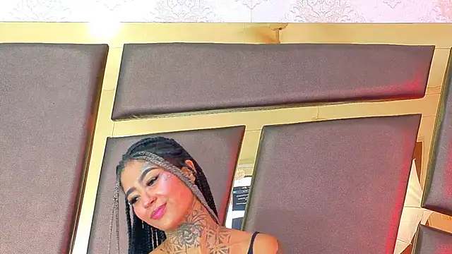 EmilieLake online show from October 2025 09:34:01 PM