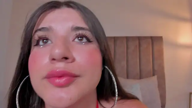 amber colliiins online show from May 2026 08:24:02 PM