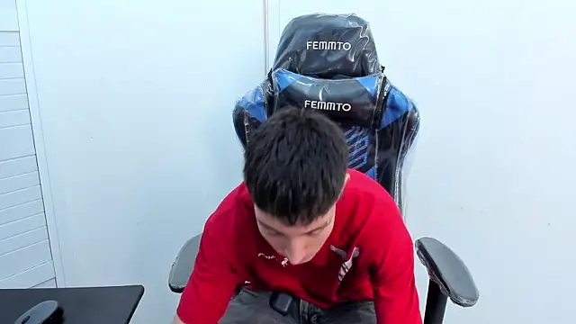 LittleDanny  online show from January 2026 05:51:02 PM