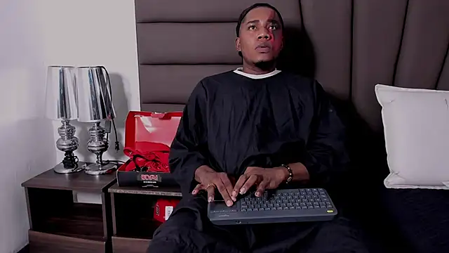 Duo69Sexual online show from October 2025 08:08:01 PM