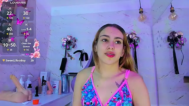 Natasha-Adams online show from April 2026 09:12:02 PM