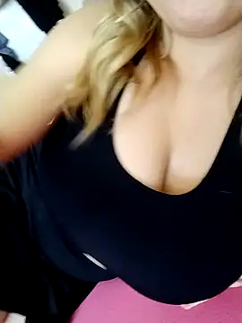 gamzeyak online show from October 2025 01:17:02 PM