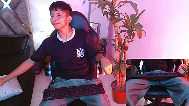 Hyunjin Son online show from September 2025 01:18:01 AM