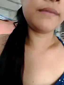 Pretty-Queen21 online show from October 2025 02:58:02 AM