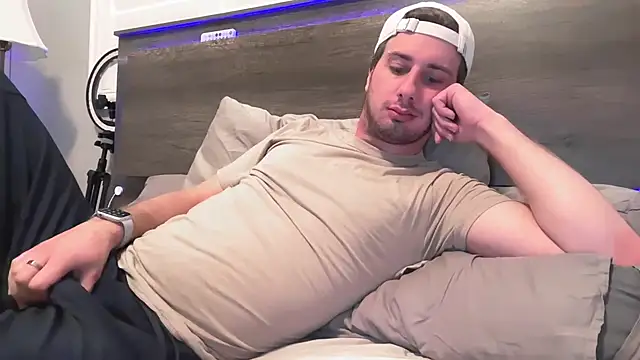 Matttsohot online show from October 2025 07:45:01 PM