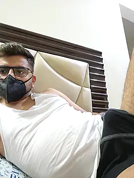 Snapshot of LoveGuruRA chatting on October 2025 09:15:02 PM LoveGuruRA online show from October 2025 09:15:02 PM