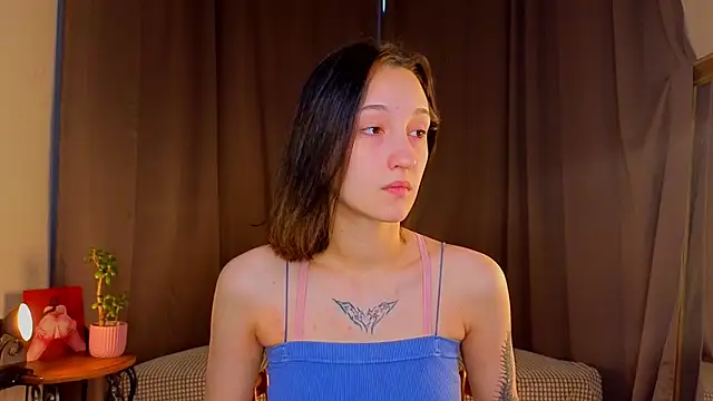 Snapshot of MaryroseRoeder chatting on September 2025 03:28:01 AM MaryroseRoeder online show from September 2025 03:28:01 AM