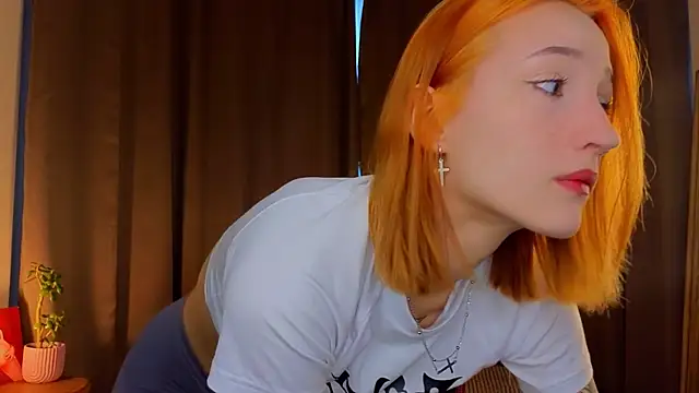 Snapshot of MaryroseRoeder chatting on September 2025 03:42:02 AM MaryroseRoeder online show from September 2025 03:42:02 AM