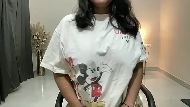 piyassi  divya online show from June 2026 05:34:02 PM