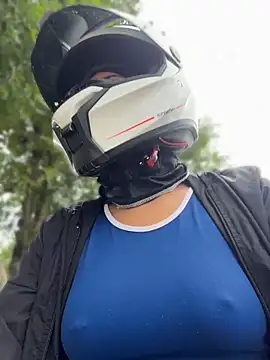 AlannaEvons online show from April 2026 07:28:02 PM