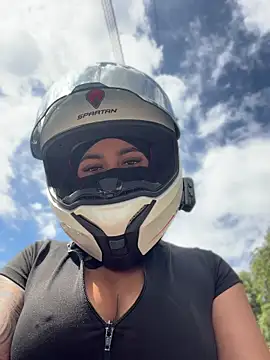 AlannaEvons online show from July 2026 07:41:02 PM