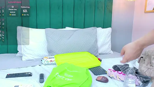 Ashley Evans22 online show from March 2026 08:13:01 PM