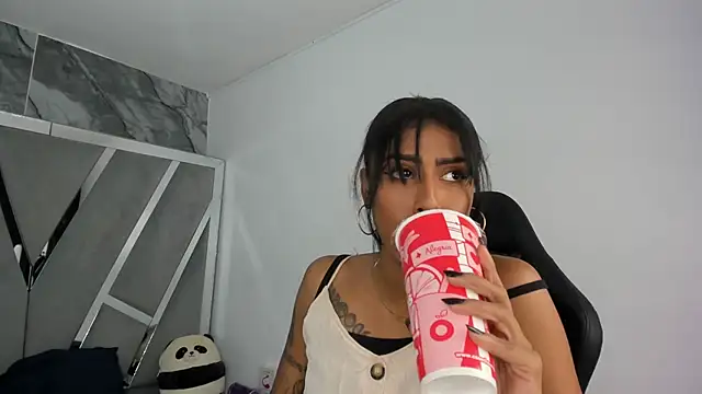 babilett online show from December 2025 10:06:01 PM