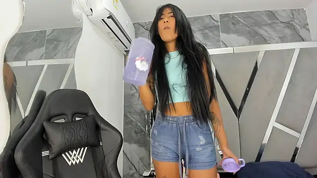 babilett online show from December 2025 09:01:01 PM