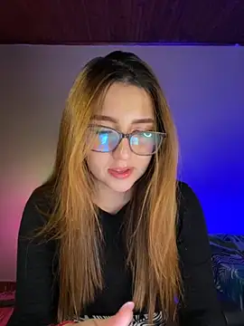 CoraVibes online show from September 2025 07:38:01 PM