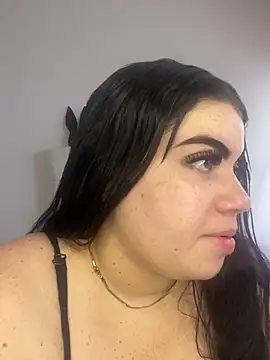 Kuromy x online show from November 2025 06:42:02 PM