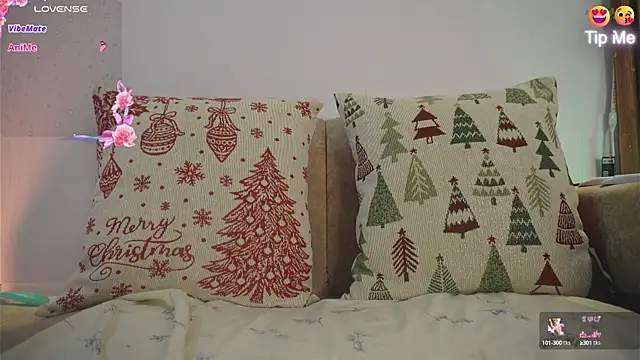 Snapshot of Roxybeautyy chatting on October 2025 09:31:01 AM Roxybeautyy online show from October 2025 09:31:01 AM