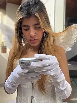 MelissaAlCapone online show from November 2025 08:00:01 PM