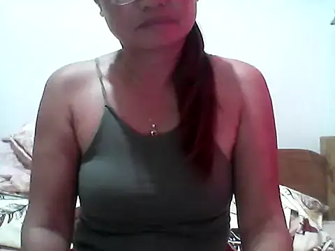 nathalie0045 online show from September 2025 10:25:01 PM