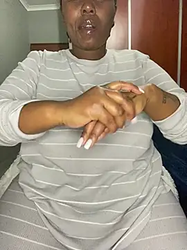 fatpussydallx online show from July 2026 05:18:01 PM