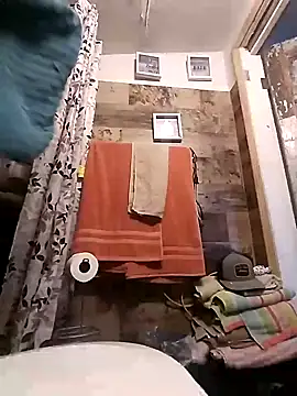 Snapshot of Arce92 chatting on March 2026 04:14:02 PM Arce92 online show from March 2026 04:14:02 PM