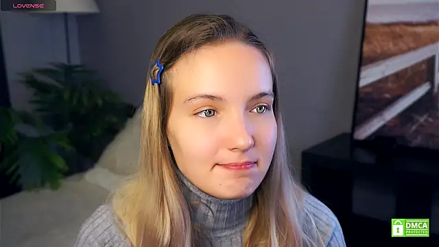 HongTomczak online show from September 2025 07:21:02 AM