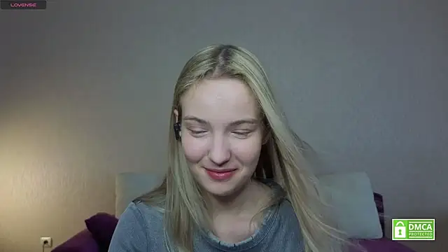 Snapshot of HongTomczak chatting on July 2026 07:45:01 AM HongTomczak online show from July 2026 07:45:01 AM