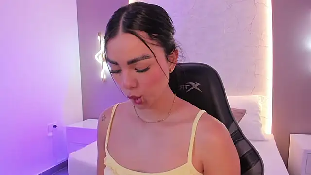 emily tolson online show from February 2026 12:06:02 PM