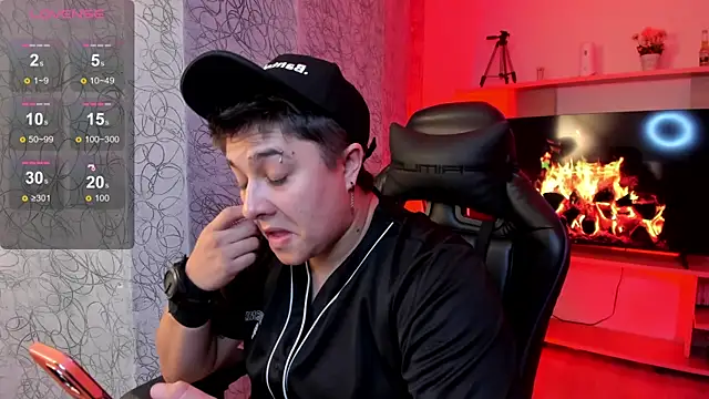 Snapshot of IanGilbert chatting on February 2026 09:54:01 PM IanGilbert online show from February 2026 09:54:01 PM