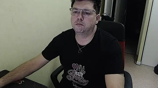 blueandwhite1 online show from January 2025 06:21:01 PM