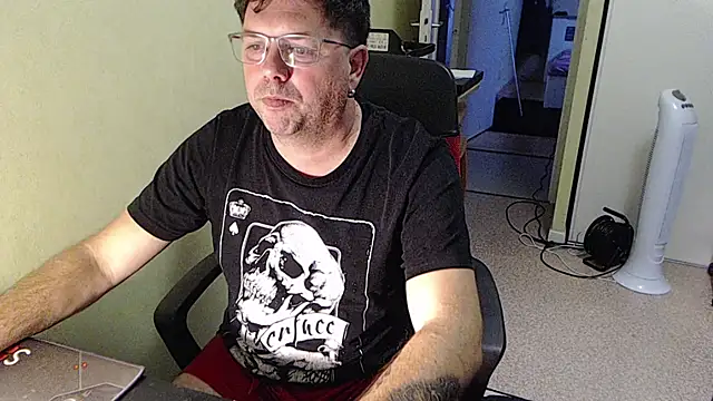 blueandwhite1 online show from November 2025 04:18:02 PM