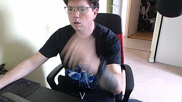 blueandwhite1 online show from March 2026 03:18:01 PM