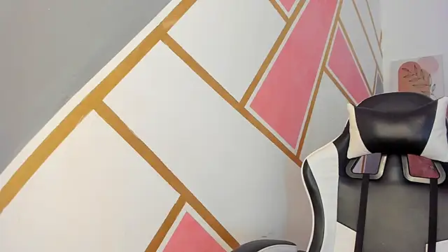 GiaCutee online show from October 2025 03:36:01 AM