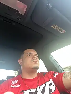 YadielPublic online show from September 2025 06:52:02 PM