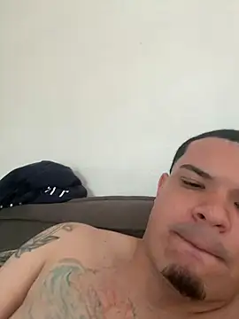 YadielPublic online show from February 2026 08:16:01 PM