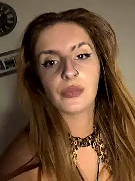 Snapshot of Sexy_Bulgarian_woman chatting on September 2025 10:31:02 PM Sexy Bulgarian woman online show from September 2025 10:31:02 PM