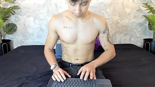 Tyler durten online show from October 2025 03:06:02 AM