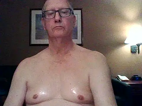 Snapshot of camminmichaellll chatting on January 2025 03:47:01 AM camminmichaellll online show from January 2025 03:47:01 AM