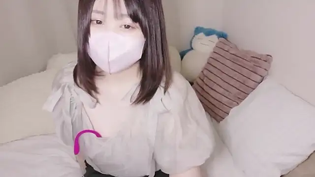 Snapshot of mi__san chatting on May 2026 10:45:01 AM mi san online show from May 2026 10:45:01 AM