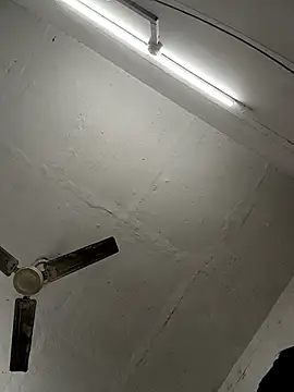 xyz-indian online show from November 2025 09:13:01 PM